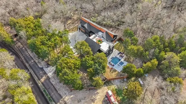 511 S Bluegrove, Lancaster, TX 75146 - #2