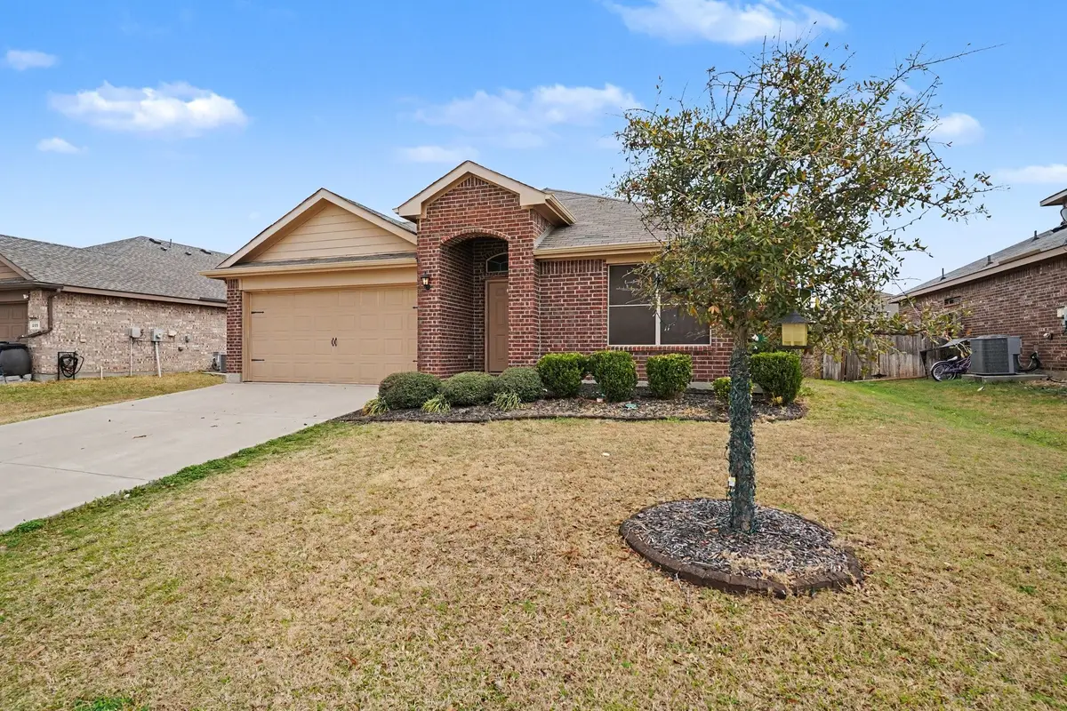 257 Meadowlands Drive, Ponder, TX 76259 - #1