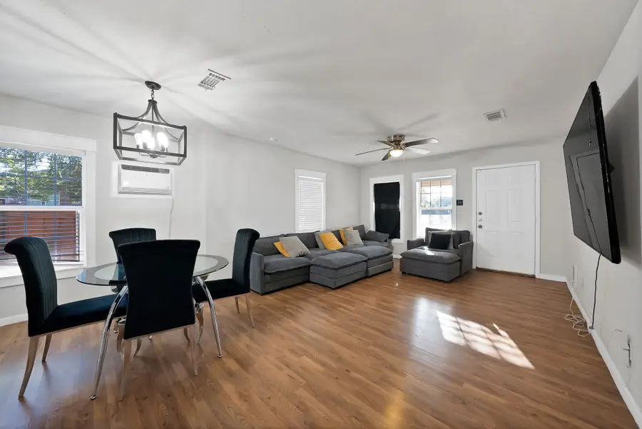 1610 Whitaker Avenue, Dallas, TX 75216 - #2