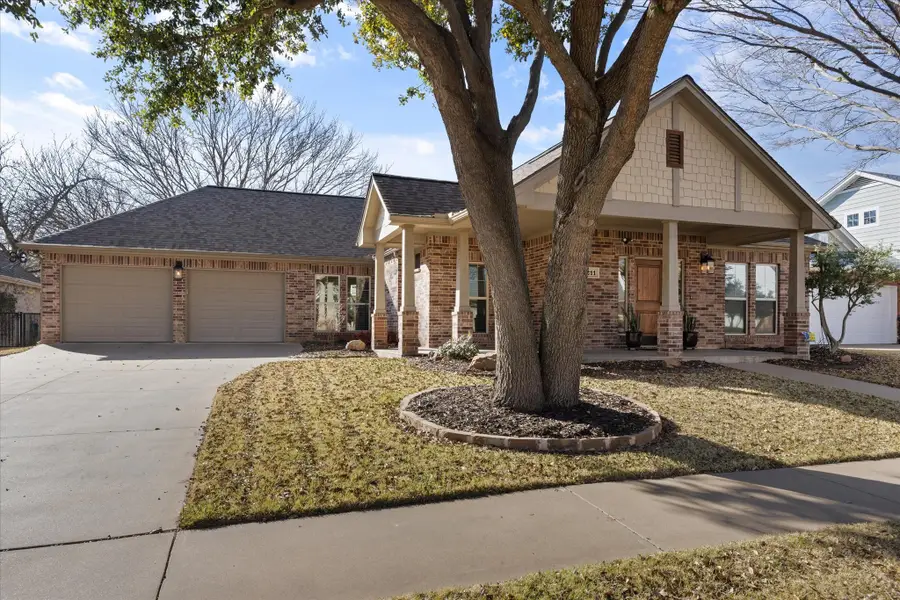 211 Turner Circle, Granbury, TX 76048 - #2