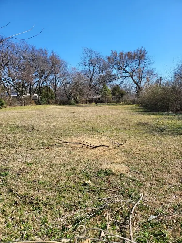 1000 N Bagley Street, Dallas, TX 75211