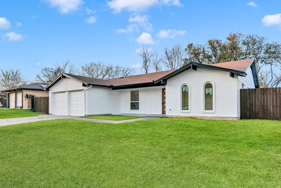 1701 Carla Avenue, Arlington, TX 76014 - #2