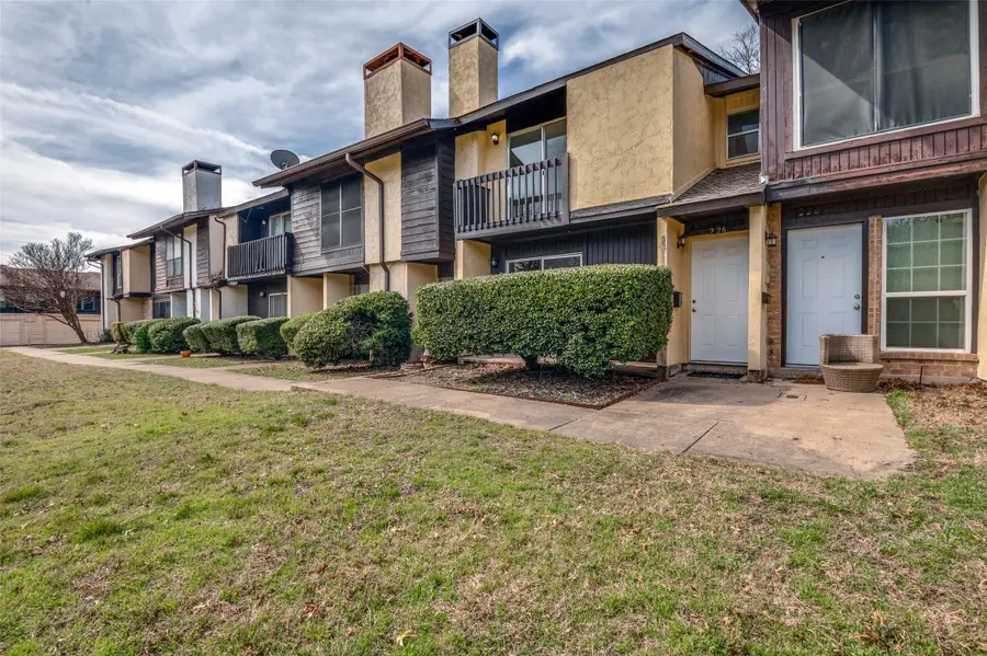 226 Rolling Hills Place, Lancaster, TX 75146 - #2