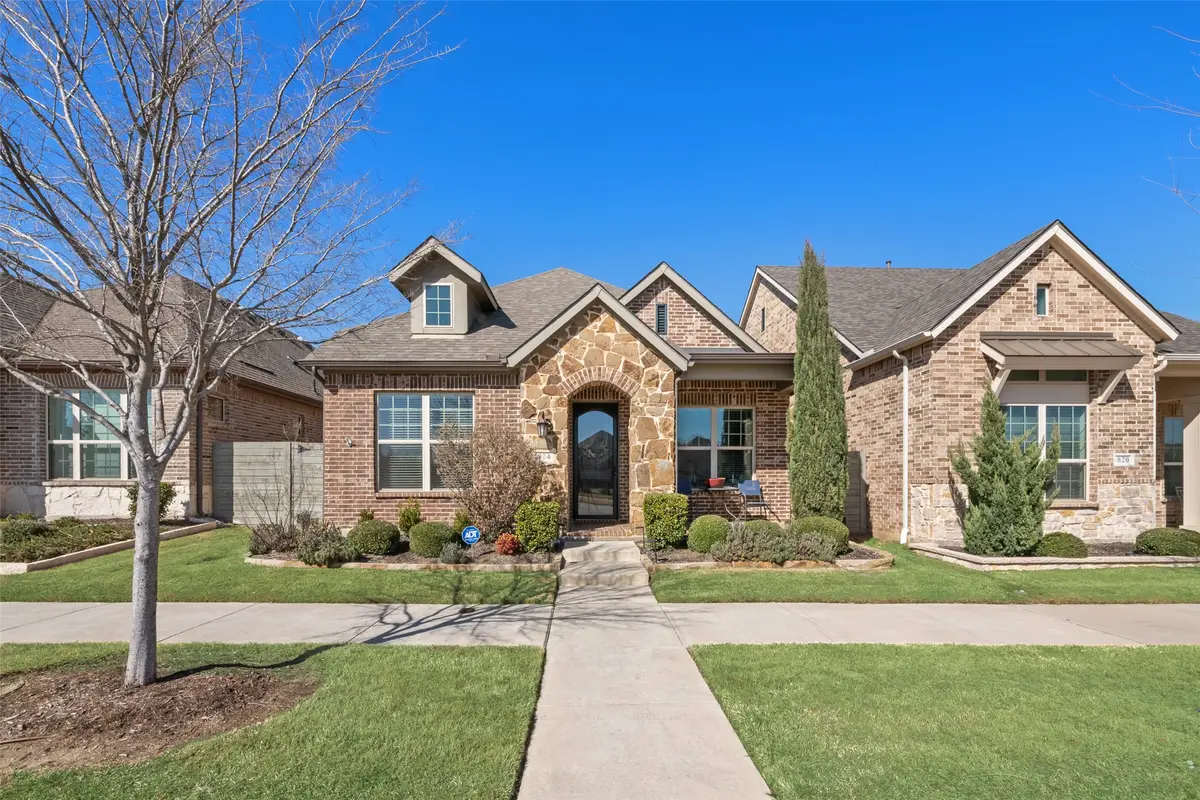 824 8th Street, Argyle, TX 76226 - #1