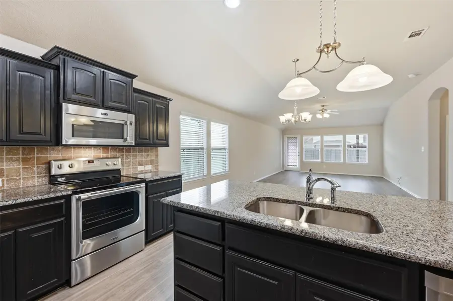 405 Elk Run Drive, Fort Worth, TX 76140 - #2