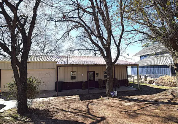 256 Sailfish Drive, Mabank, TX 75156