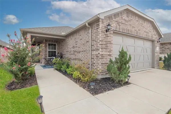 7633 Rampart Drive, Little Elm, TX 76227