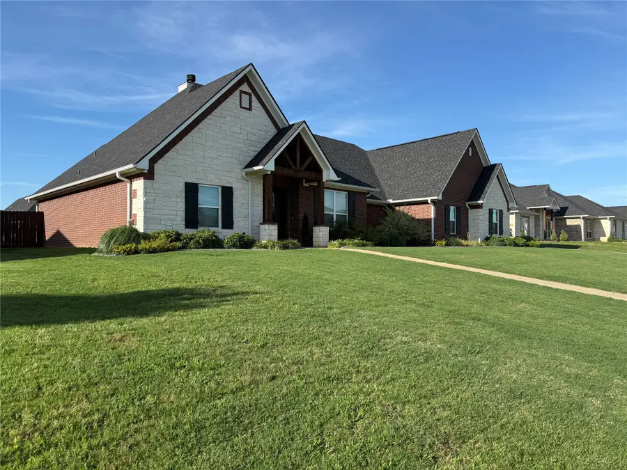 1003 Stone Bridge Street, Mount Pleasant, TX 75455 - #3