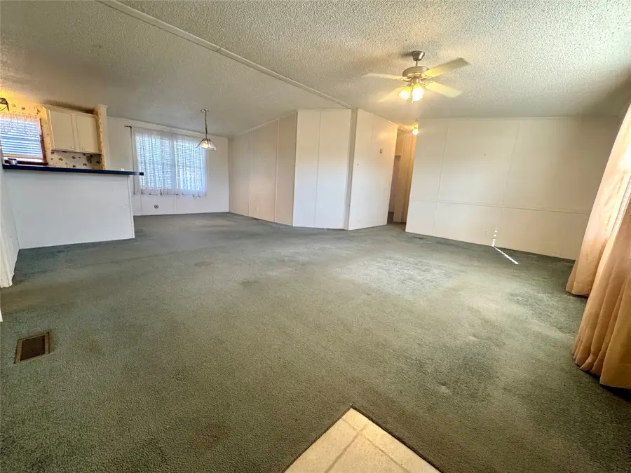 211 W F, Munday, TX 76371 - #2