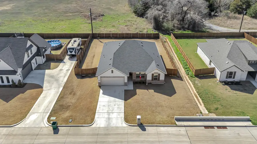 2202 Briarwood Drive, Bridgeport, TX 76426 - #2