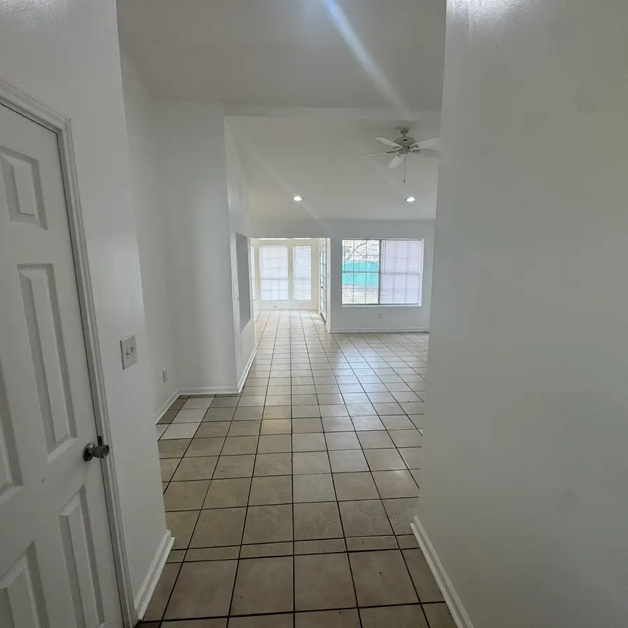 301 Spanish Moss Drive, Arlington, TX 76018 - #2