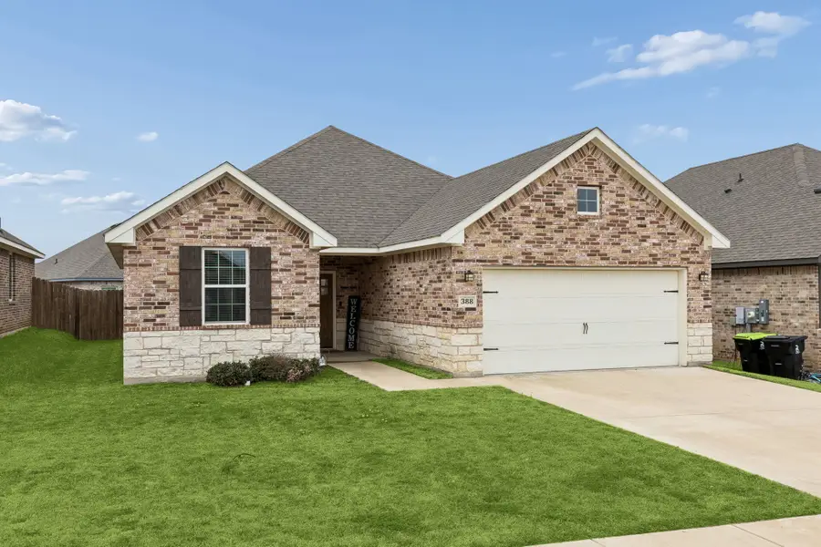 388 N Montague Street, Pilot Point, TX 76258 - #2