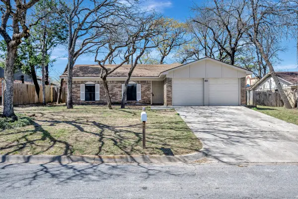 821 Timberoaks Drive, Azle, TX 76020