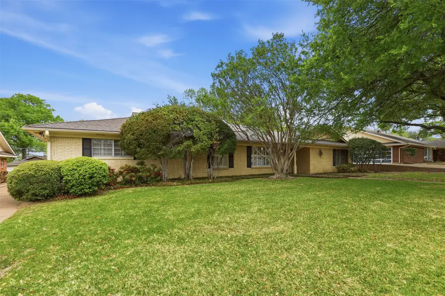 3820 Walton Avenue, Fort Worth, TX 76133 - #3