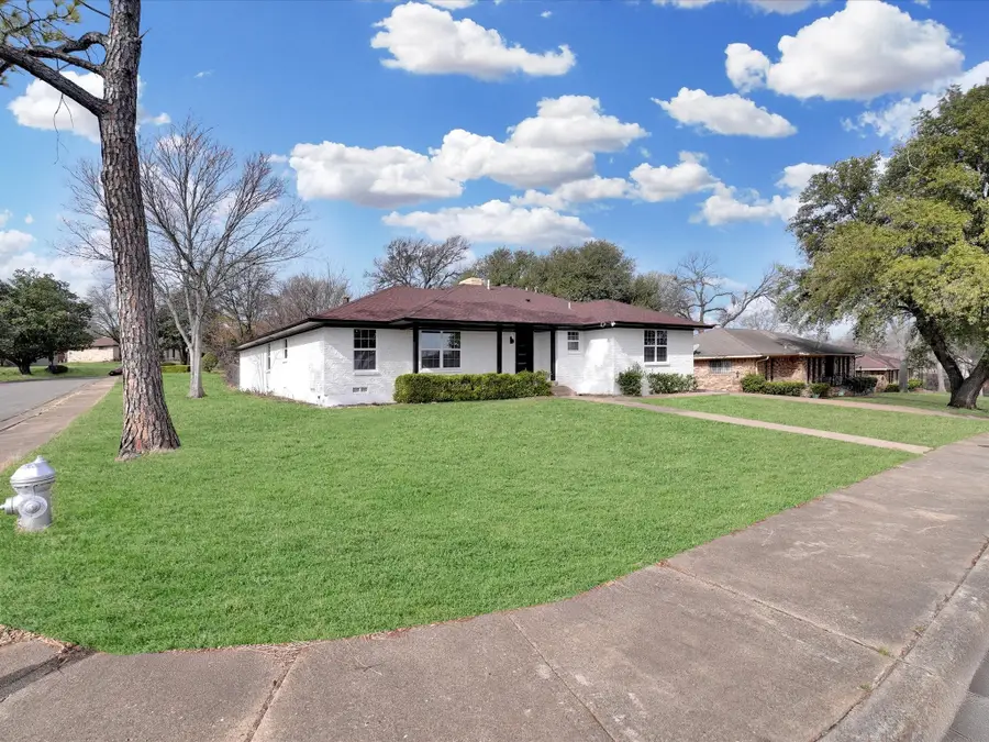 3027 Scenic Circle, Dallas, TX 75216 - #2