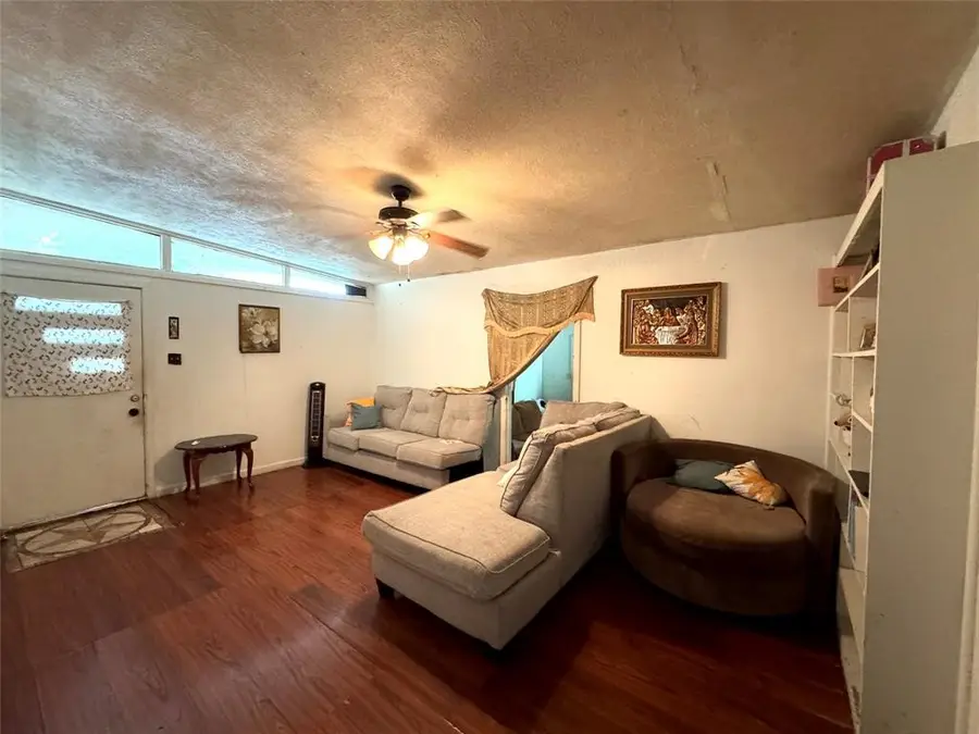 1007 N 17th Street, Temple, TX 76501 - #3