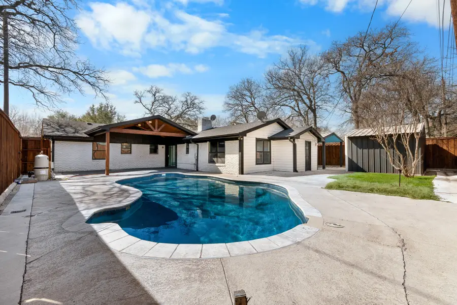 2819 Yorkshire Street, Irving, TX 75061 - #2