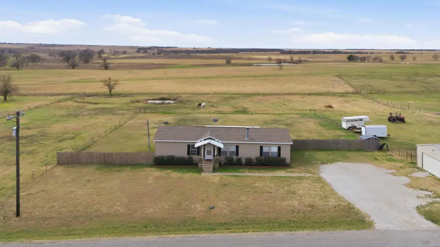 650 Lone Star Road, Whitesboro, TX 76273 - #2