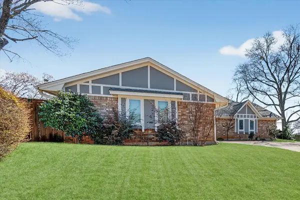 2215 Shady Meadow Court, Arlington, TX 76013