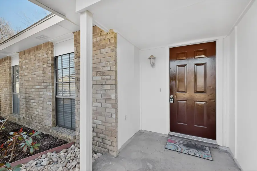 1926 Rambling Ridge Lane, Carrollton, TX 75007 - #3