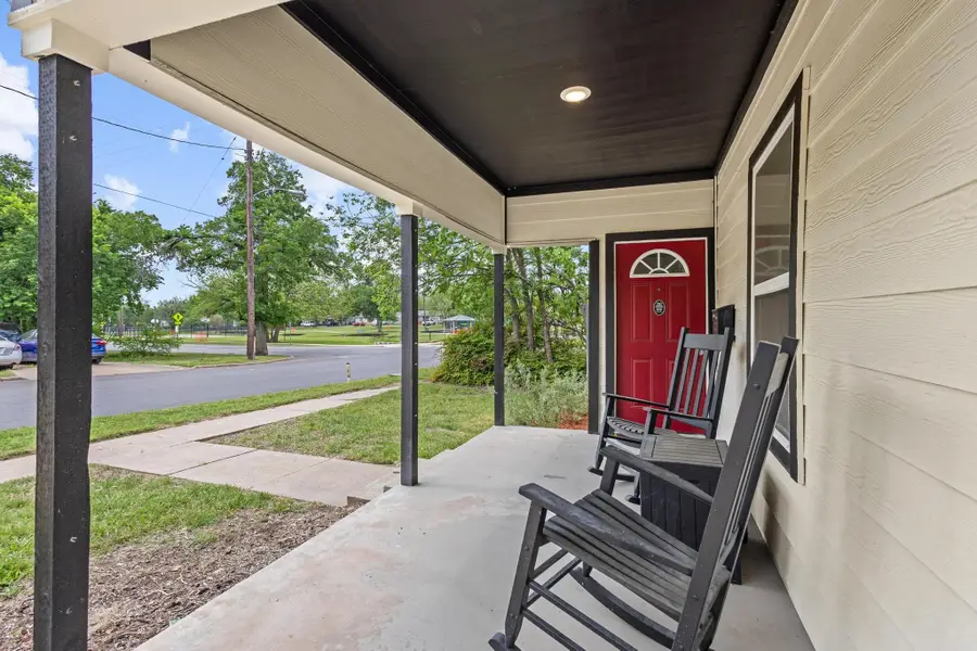 1425 E Cherry Street, Sherman, TX 75090 - #2