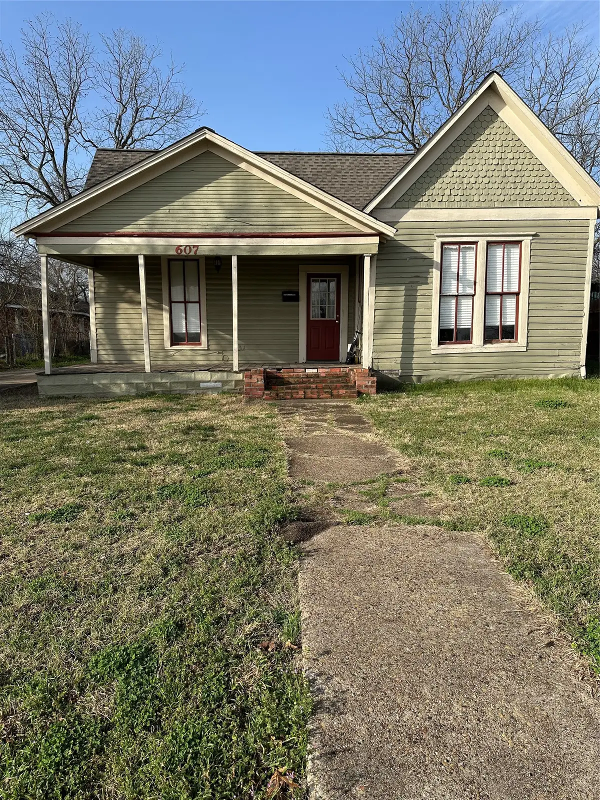 607 Main Street, Ennis, TX 75119 - #1