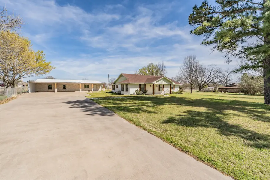 337 Travis Road, Decatur, TX 76234 - #2