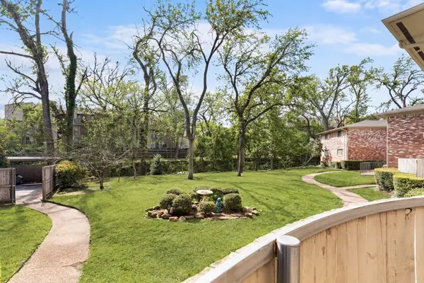 7812 Royal Lane #109, Dallas, TX 75230