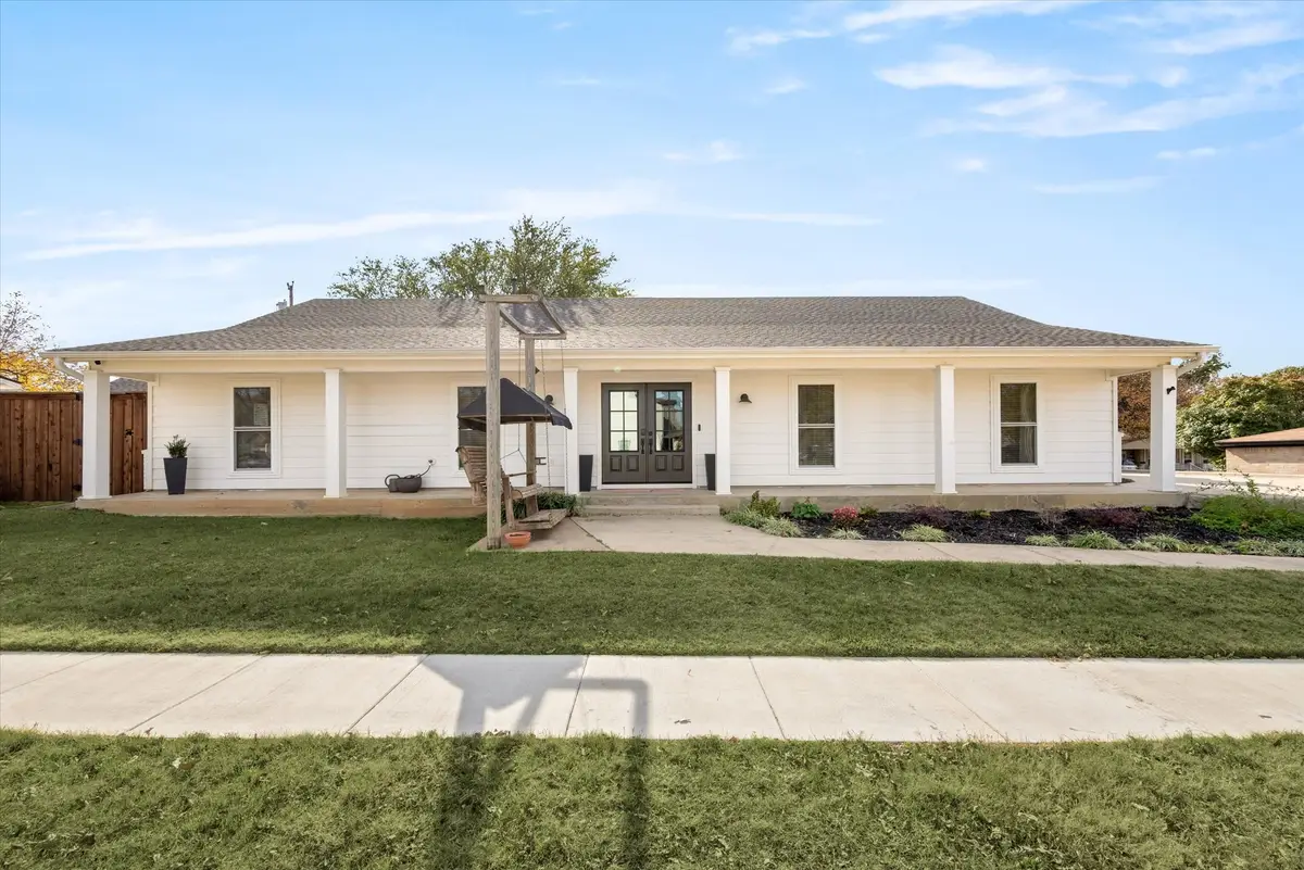 1706 Dunn Street, Grapevine, TX 76051 - #1