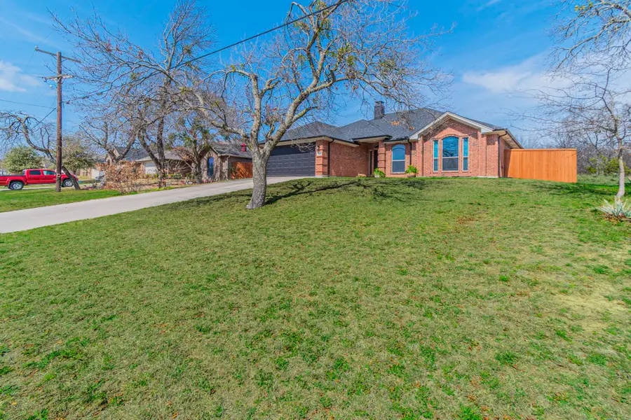 1424 Vine Street, Weatherford, TX 76086 - #2