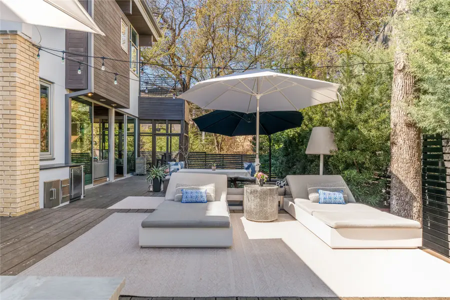 830 Kessler Woods Trail, Dallas, TX 75208 - #2