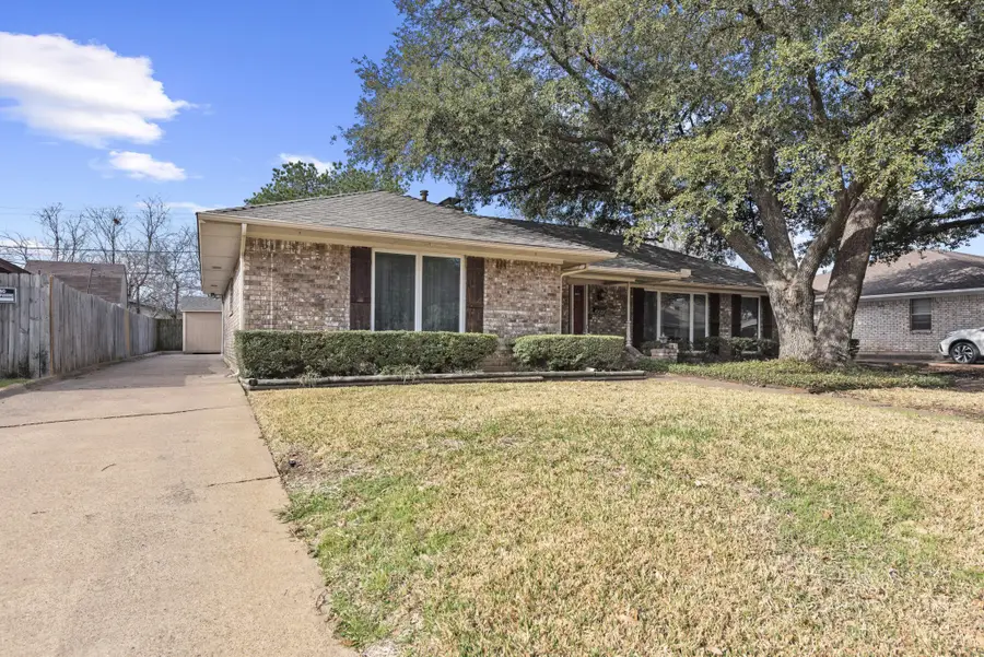 2505 Douglas Avenue, Irving, TX 75062 - #2