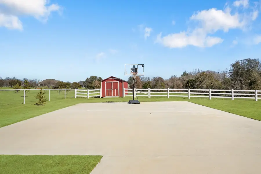 123 S Silver Saddle Trail, Weatherford, TX 76087 - #3