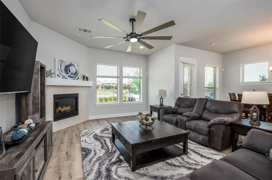 1820 Welker Drive, Van Alstyne, TX 75495 - #2