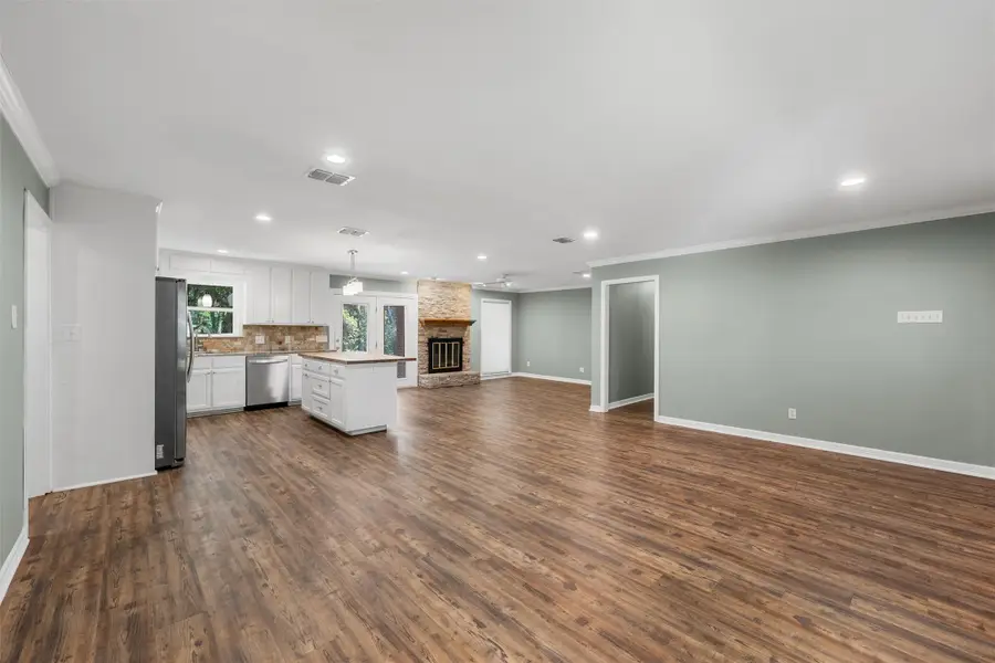 319 Sharron Drive, Woodway, TX 76712 - #3