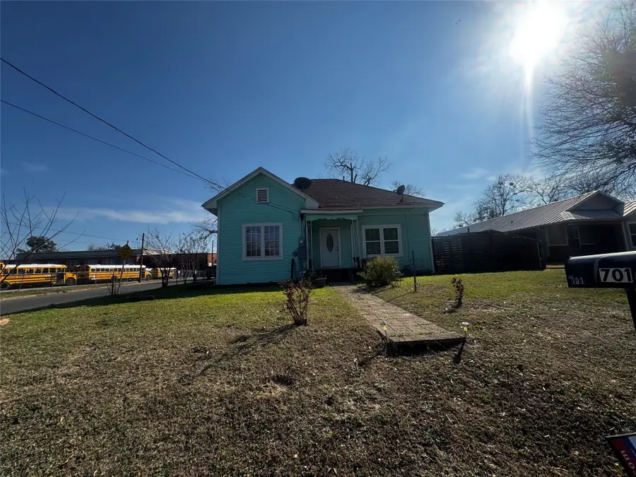 701 Van Sickle Street, Sulphur Springs, TX 75482 - #3