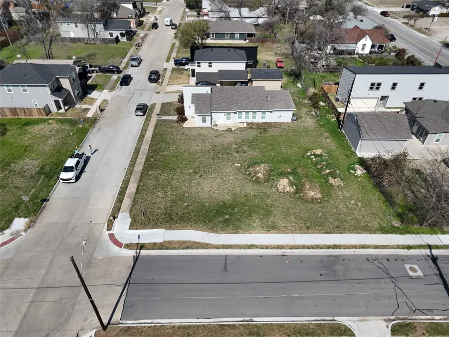 853 E Myrtle Street, Fort Worth, TX 76104 - #2