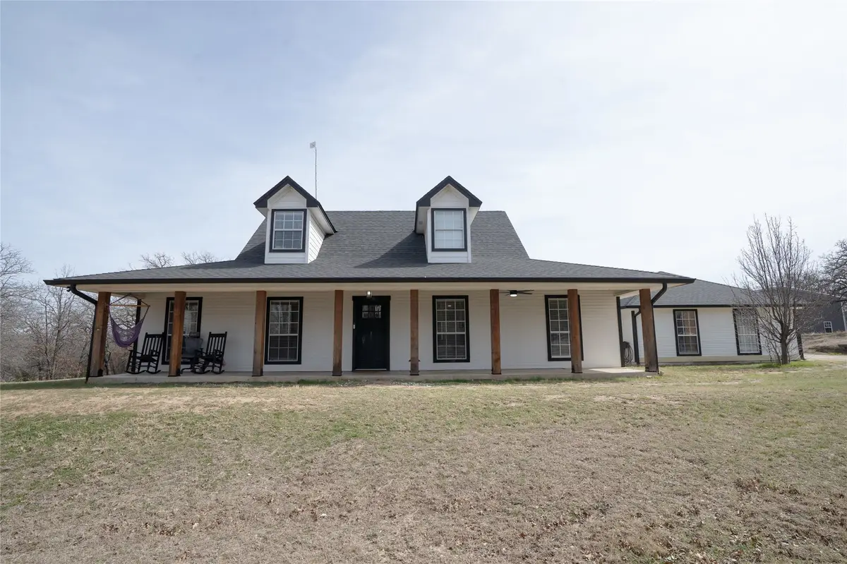 725 Hunter Trail, Bridgeport, TX 76426 - #1