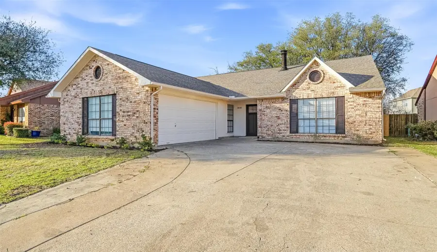 3840 Seven Gables Street, Fort Worth, TX 76133 - #2