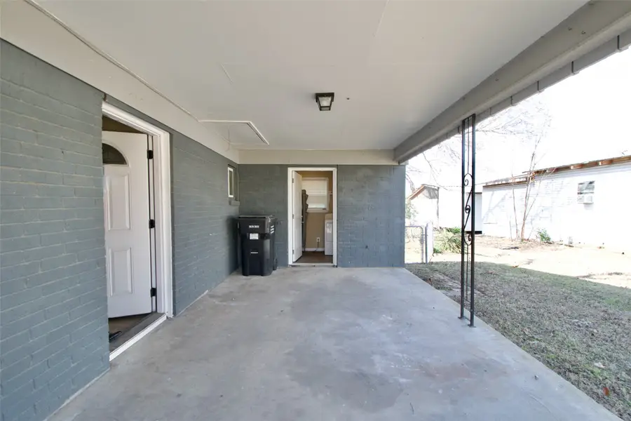 717 N 4th Avenue, Teague, TX 75860 - #2