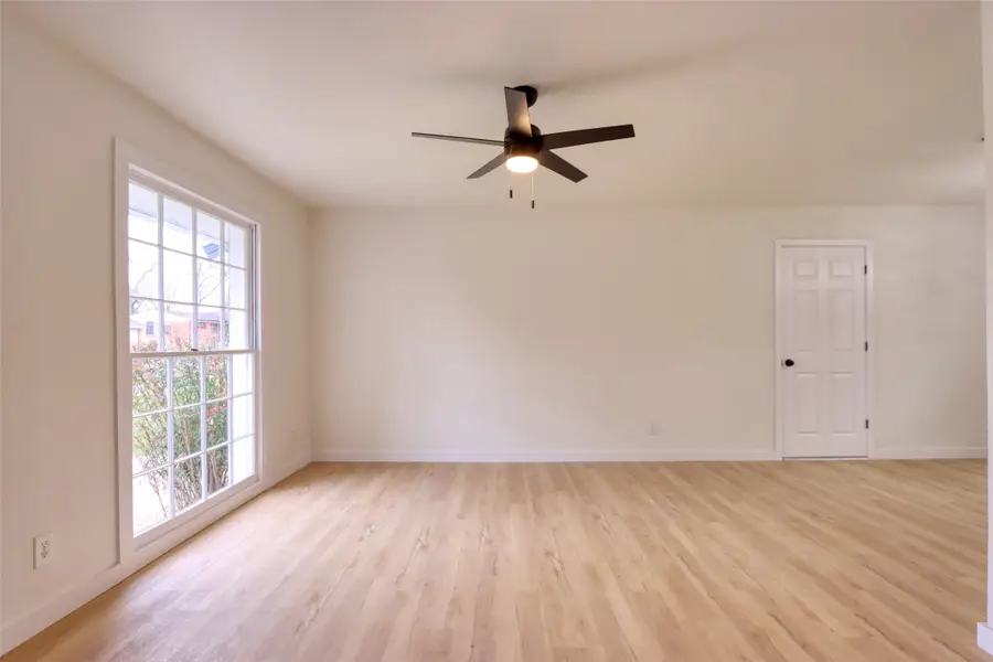 933 Treasure Road, Garland, TX 75041 - #3