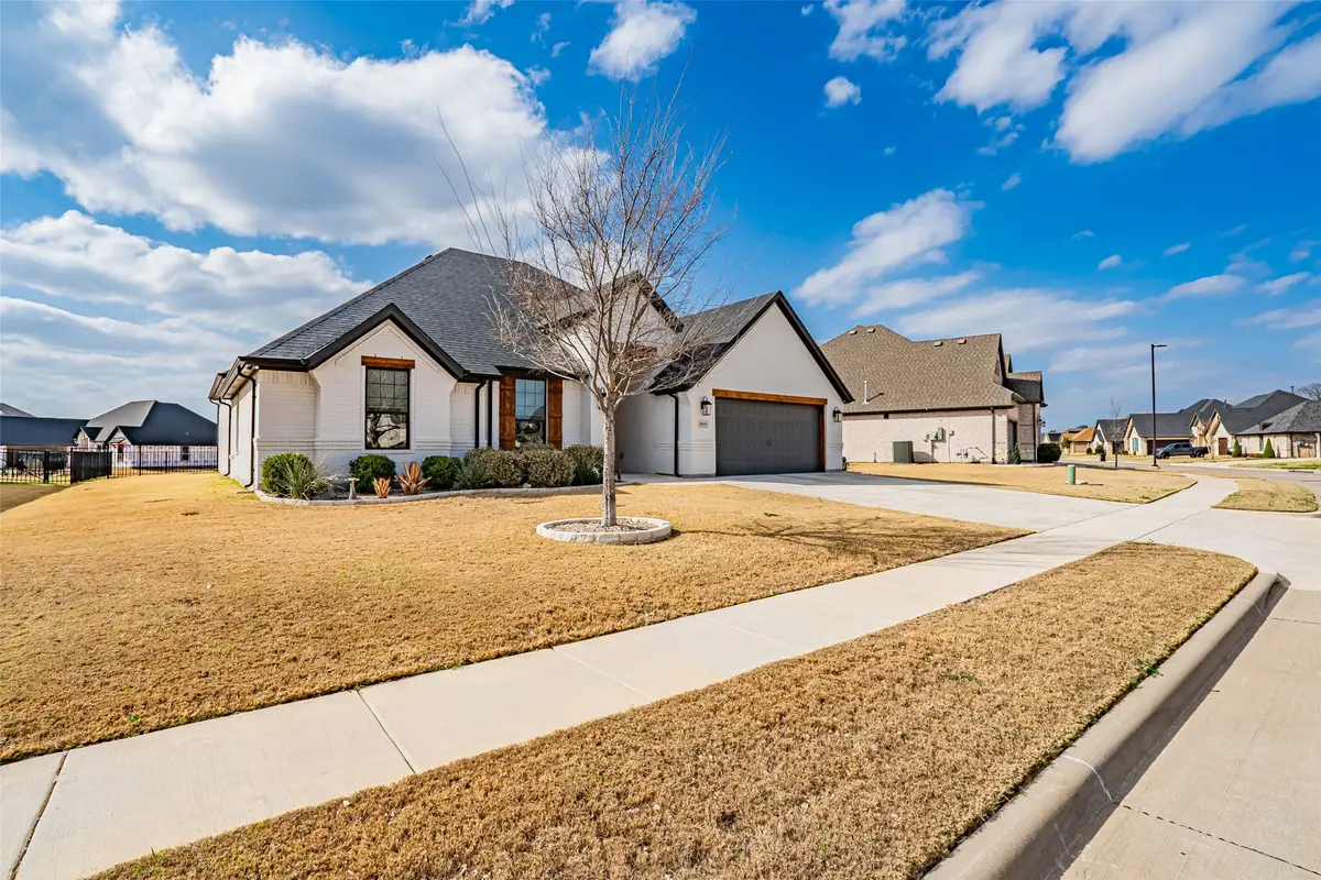 2039 Spieth Street, Granbury, TX 76048 - #1