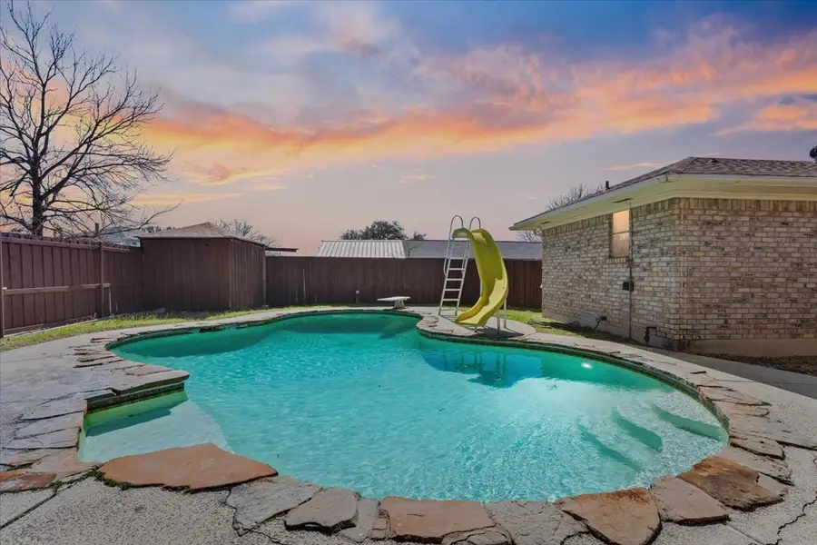 910 Bradfield Drive, Garland, TX 75042 - #2