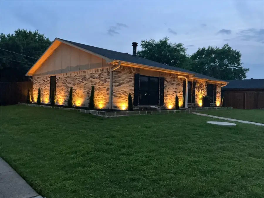 817 Oakland Street, Grand Prairie, TX 75052 - #2