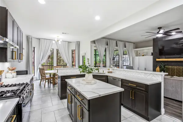 822 Longmeadow Court, DeSoto, TX 75115