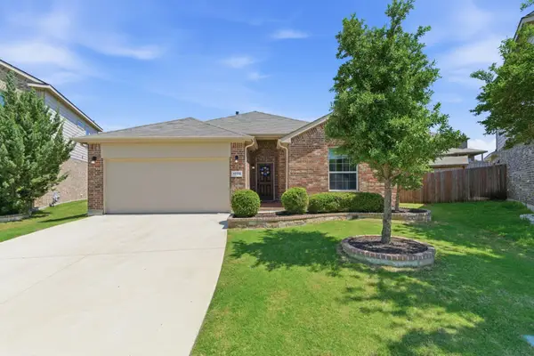 1773 Rio Penasco Road, Fort Worth, TX 76052