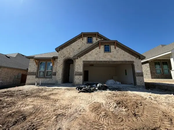 525 Waterford Park Boulevard, Weatherford, TX 76087