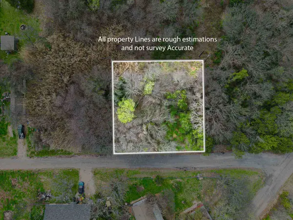 3922 Hedge Row Street, Granbury, TX 76048