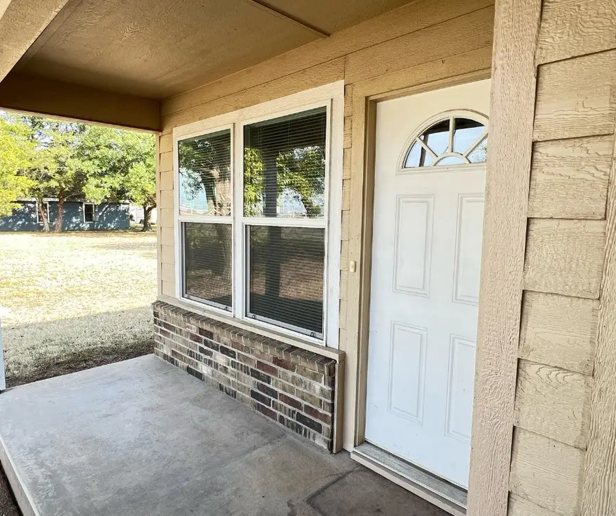 1608-1610 Albert Broadfoot Street, Bonham, TX 75418 - #2