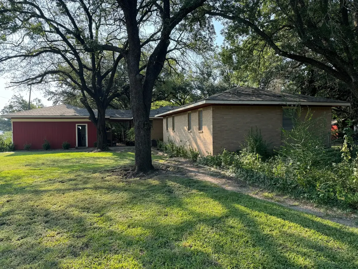205 W Dickson Street, Milford, TX 76670 - #1